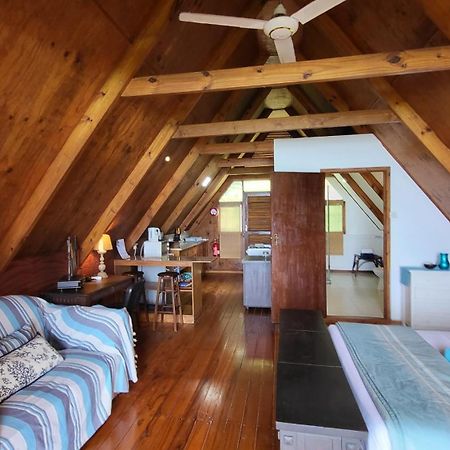 Mango Lodge Anse Volbert Village Екстериор снимка